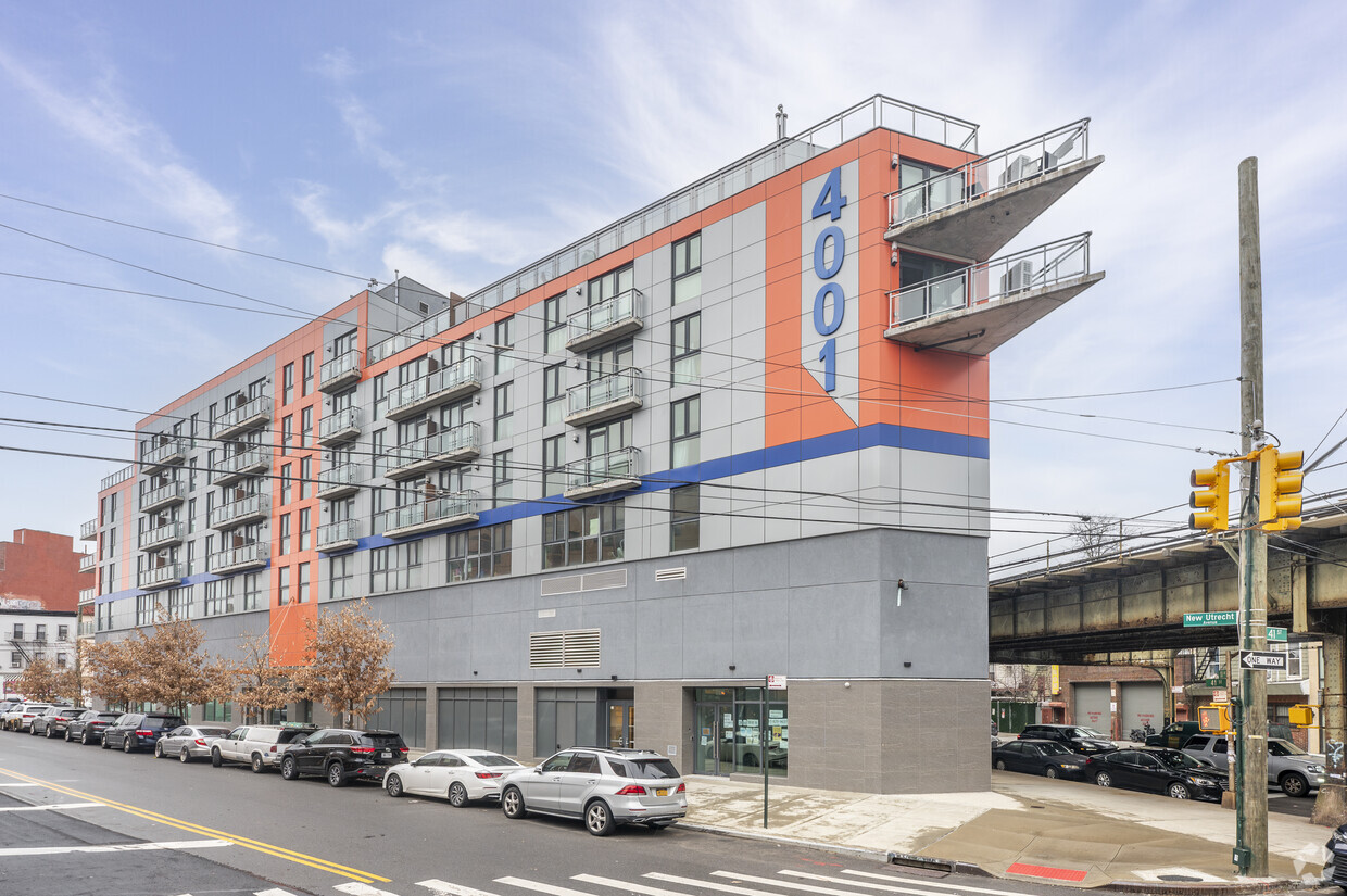 Primary Photo - 4001 New Utrecht Ave