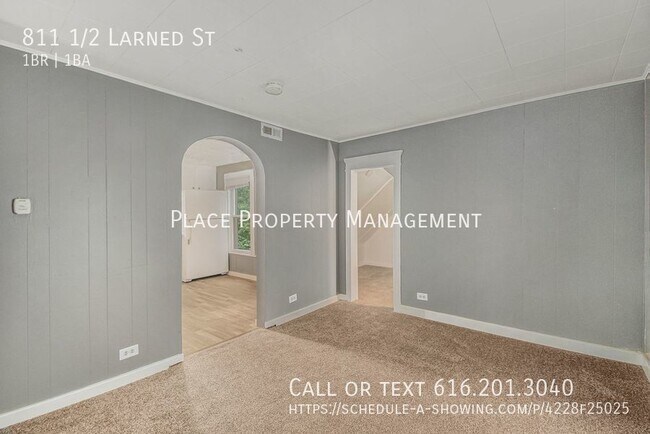Building Photo - 811 1/2 Larned St - Fully updated 1 bedroo...