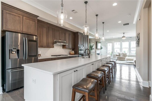 Foto del edificio - 6798 Cadence Blvd