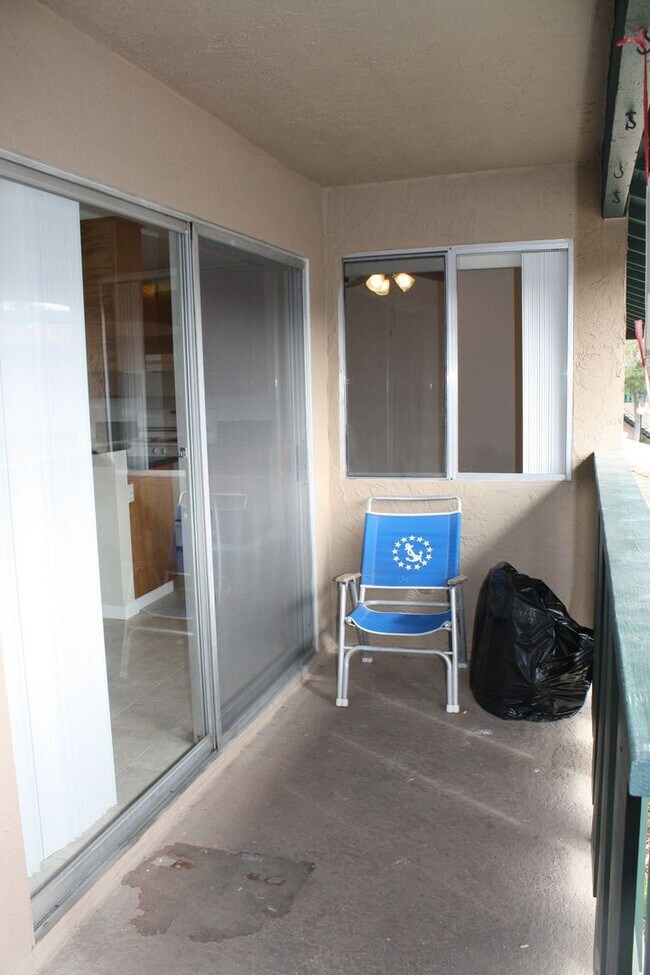 Foto del edificio - 2 Bedroom Condo for Rent