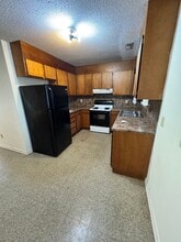 Building Photo - 113 Covington St