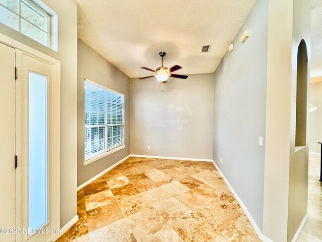 Foto del edificio - 1585 E Windy Willow Dr