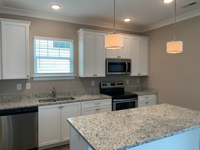 Building Photo - Beautiful home in the heart of Historic Wa...