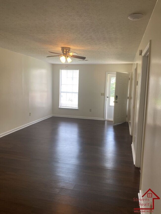 Foto del edificio - 155 Dogwood Pointe Dr