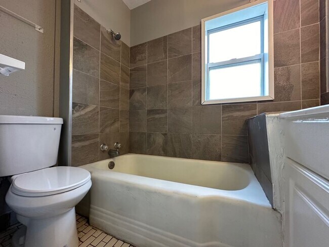 Foto del edificio - 1115 N 33rd Ave