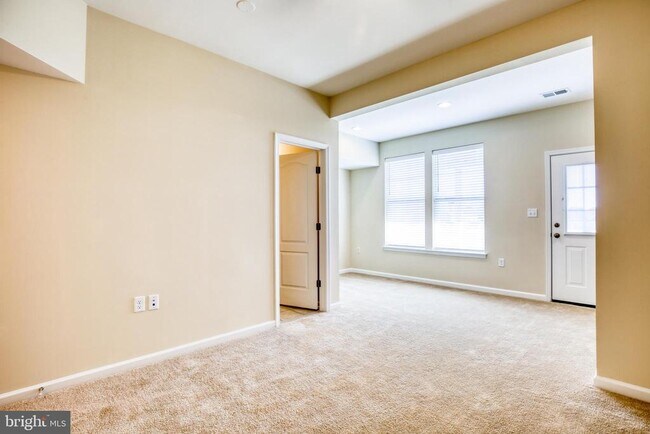 Building Photo - 107 Alderman Wy