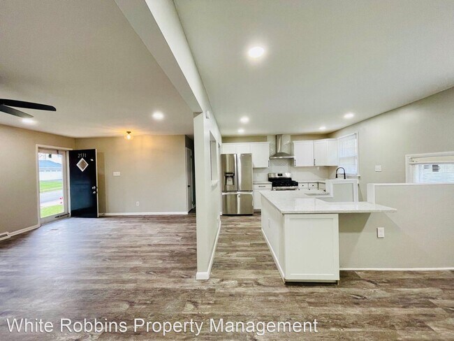 Building Photo - 3 br, 1.5 bath House - 2531 Woodview Drive