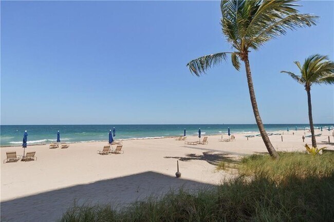 Building Photo - 3800 Galt Ocean Dr