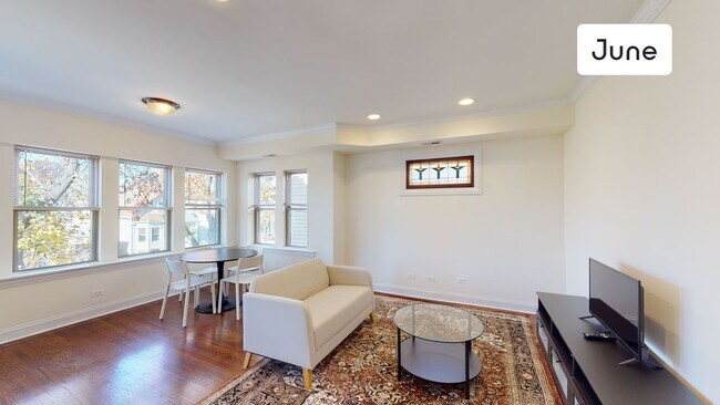 Building Photo - ROOM ONLY in 4-bed/2.0-bath Home