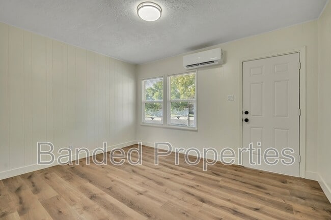 Building Photo - 8919 W 2800 S