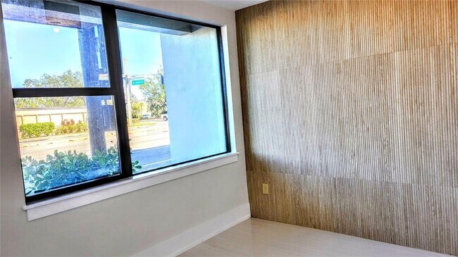 Foto del edificio - 2188 Fruitville Rd