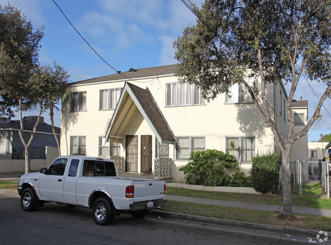 Building Photo - 6419 Prospect Ave
