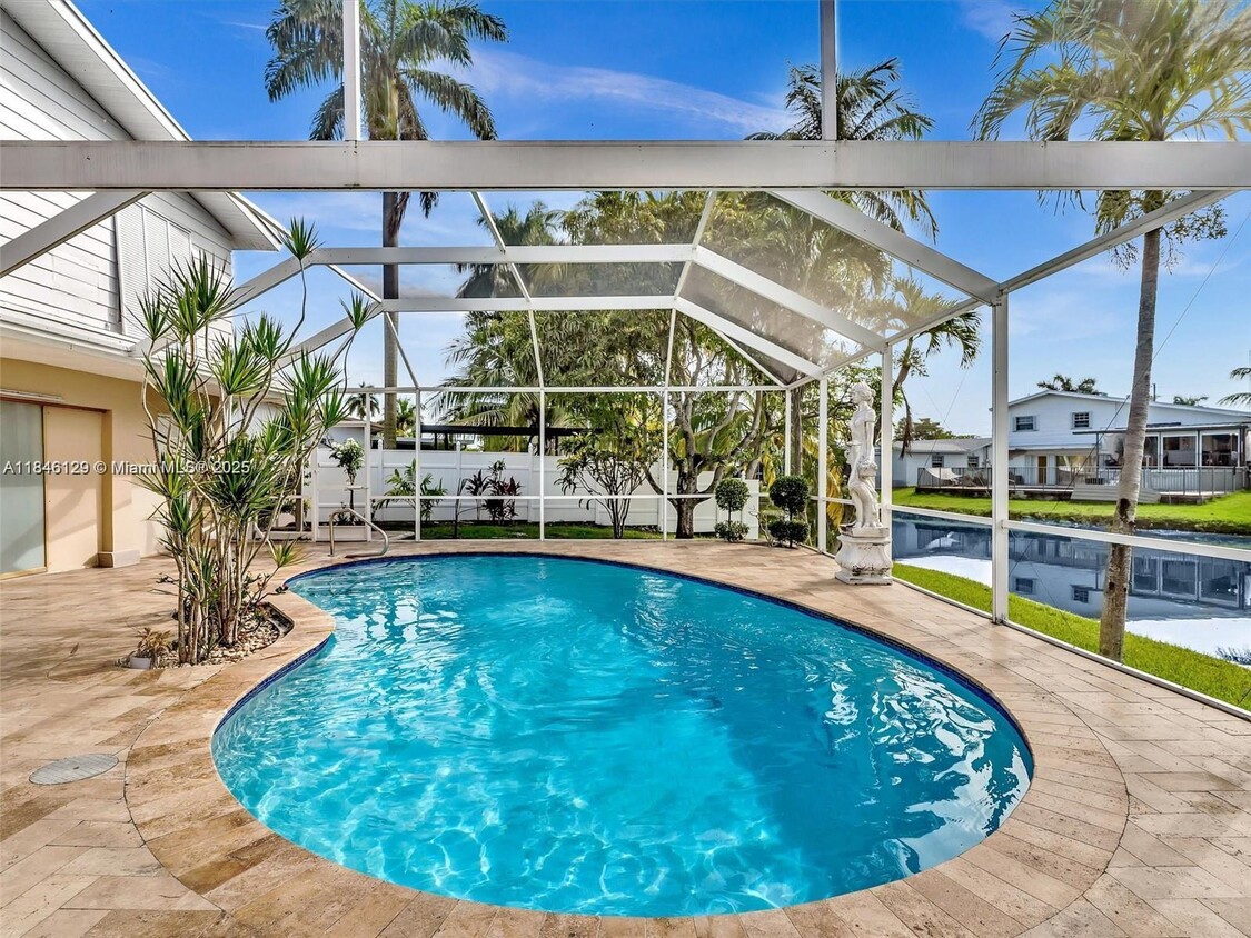 Foto principal - 3917 E Lake Rd