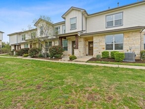 Building Photo - 2017 Muirfield Bend Dr