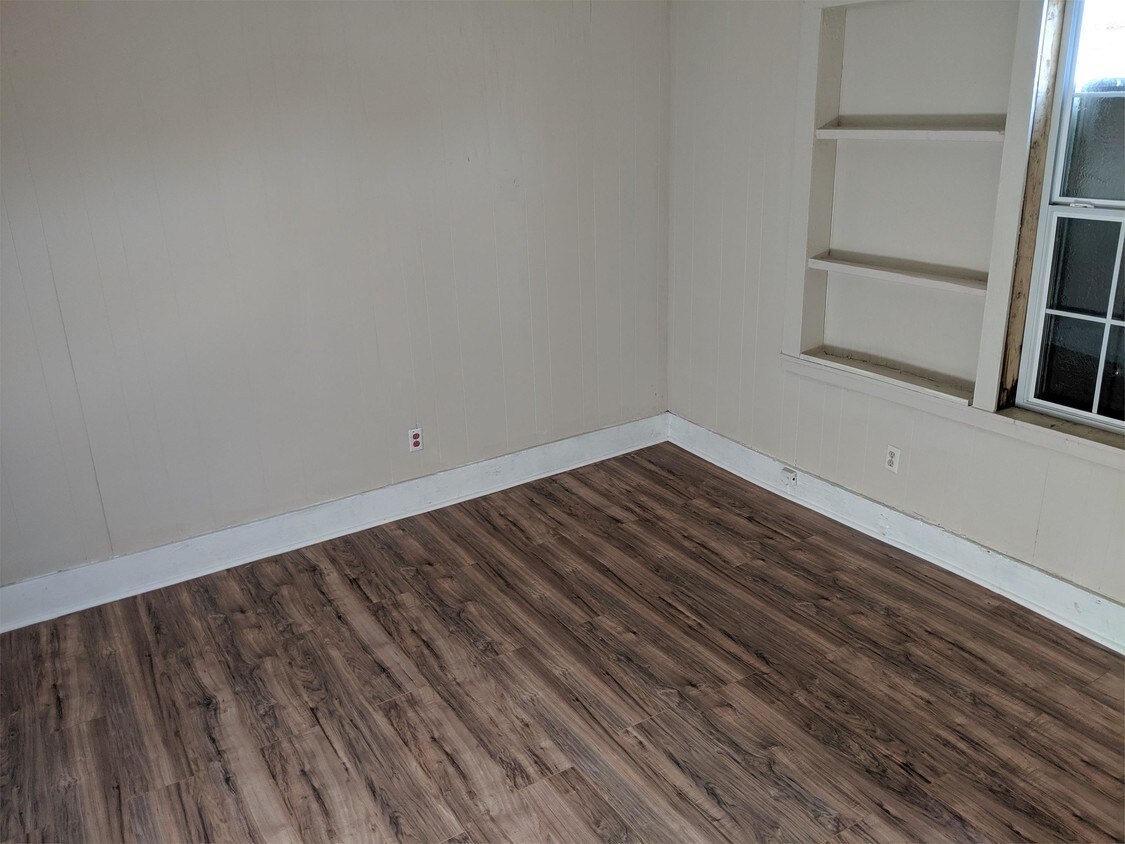 Foto principal - 2837 Ozark St