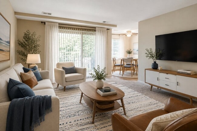 Building Photo - Quail Hollow Apartment Homes