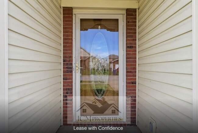 Building Photo - 2016 Willis Dr