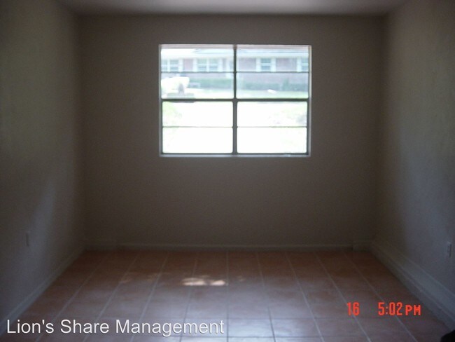 Building Photo - 3425 Sunnyside Dr