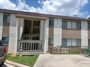 Building Photo - 12100 Melville Dr