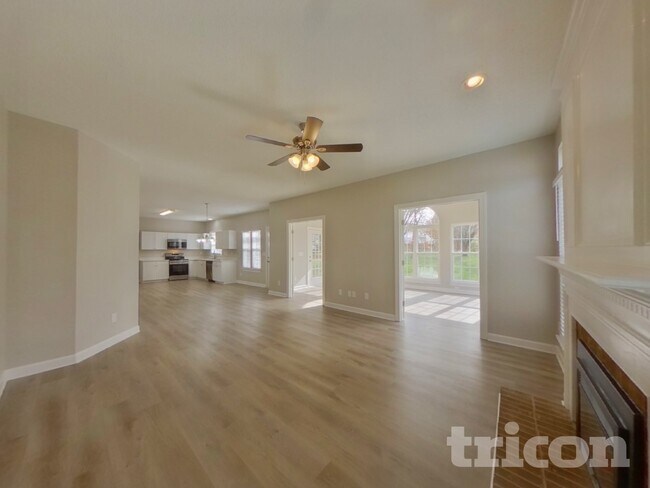 Foto del edificio - 6107 Tesh Ct