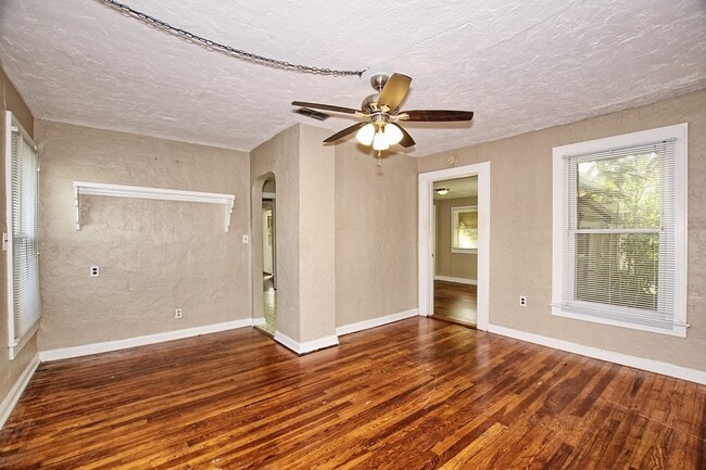 Building Photo - Available now!  Near downtown!