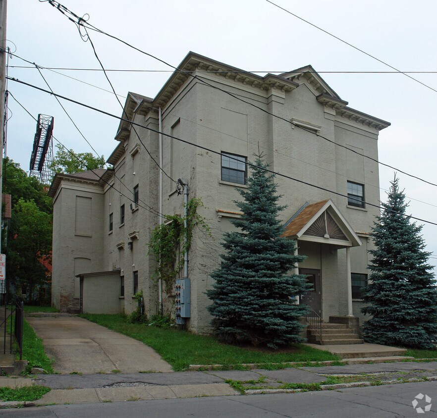 Building Photo - 819 Hamilton St