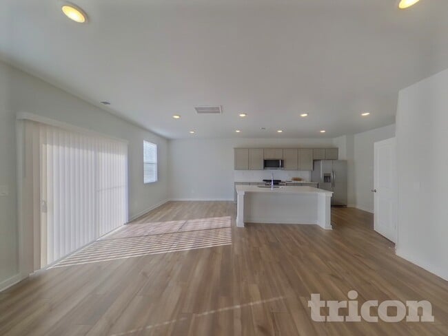 Building Photo - 521 Mountain Vw Dr