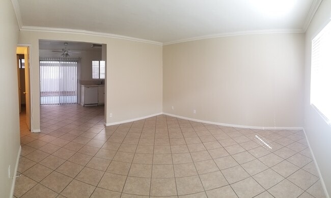 Building Photo - 3706 Del Amo Blvd