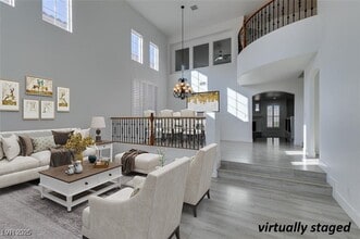 Building Photo - 1401 Via Savona Dr