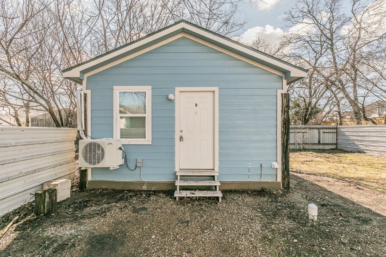 ALL BILLS PAID spacious 1-1 - ALL BILLS PAID spacious 1-1