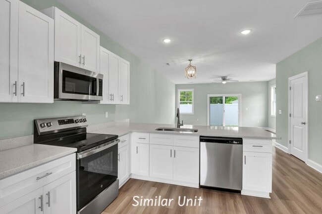 Building Photo - 303 Starfish Ln