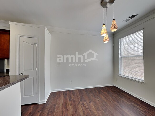 Foto del edificio - 2111 Less Traveled Trail