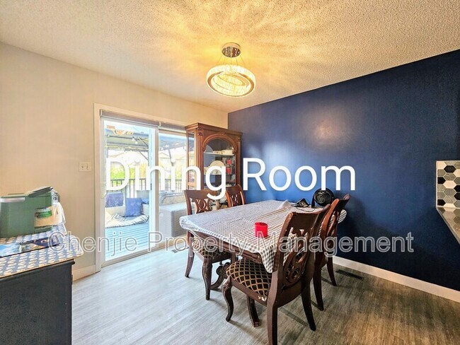 Building Photo - 5254-162A 162A Ave