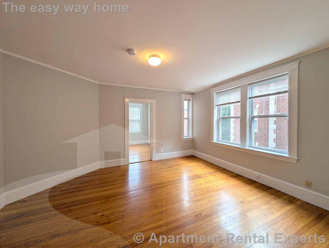 Primary Photo - 156-158 Summer St Unit #302