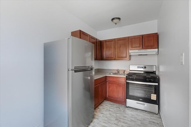 Foto del edificio - 1635 W Morse Ave