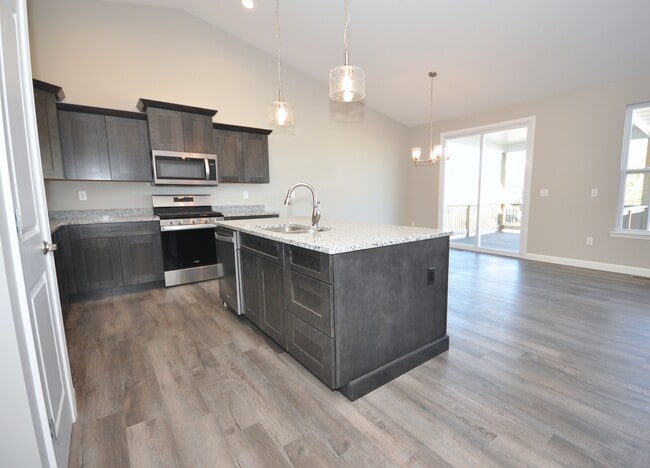 Building Photo - 7156 Remington Villa Dr