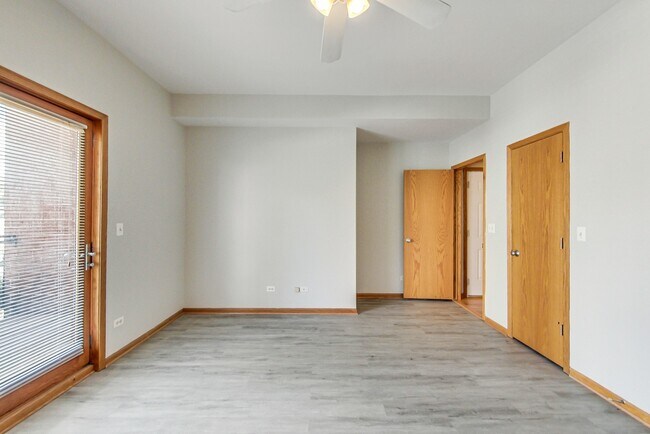 Foto del edificio - Stunning Wicker Park 3 Bed - Available August 1st