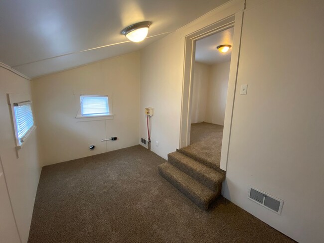 Foto del edificio - 315 W 19th St