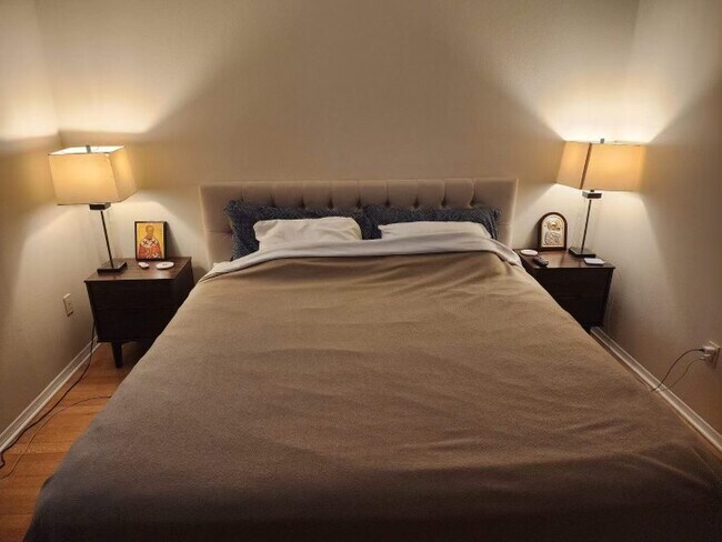 Foto del edificio - 2221 Fox Chase Blvd
