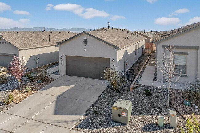 Foto del edificio - 10650 Valedon Ln SW