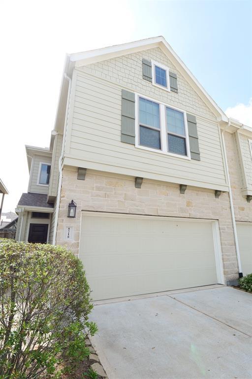 Building Photo - 8718 Laurel Crest Dr