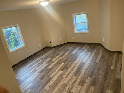 Building Photo - 23 Spring St