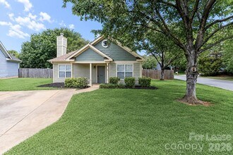 Building Photo - 1224 Larkspur Dr