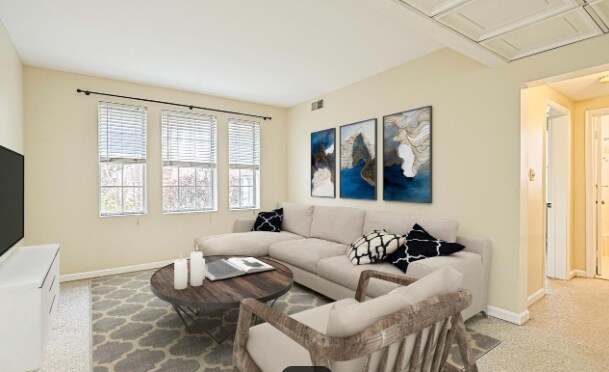Foto del edificio - 1719 N Troy St