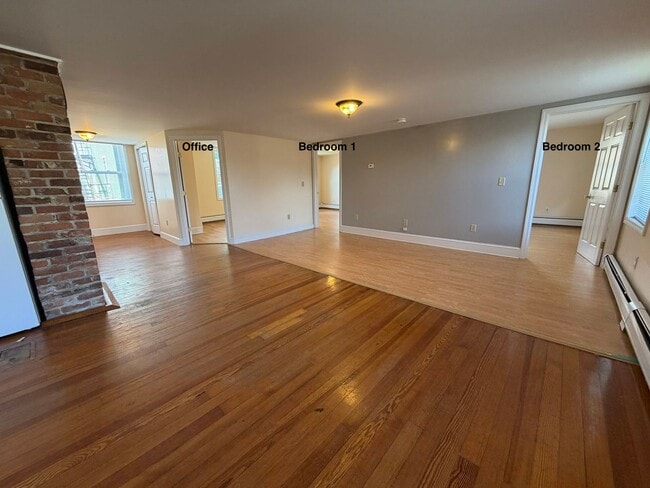 Building Photo - 122 Church St