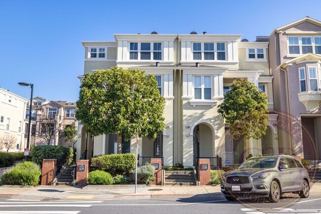 Building Photo - Sunset - 3 BR, 3.5 BA Townhouse 2,225 Sq. Ft. - 3D Virtual Tour, 2 Car Garage