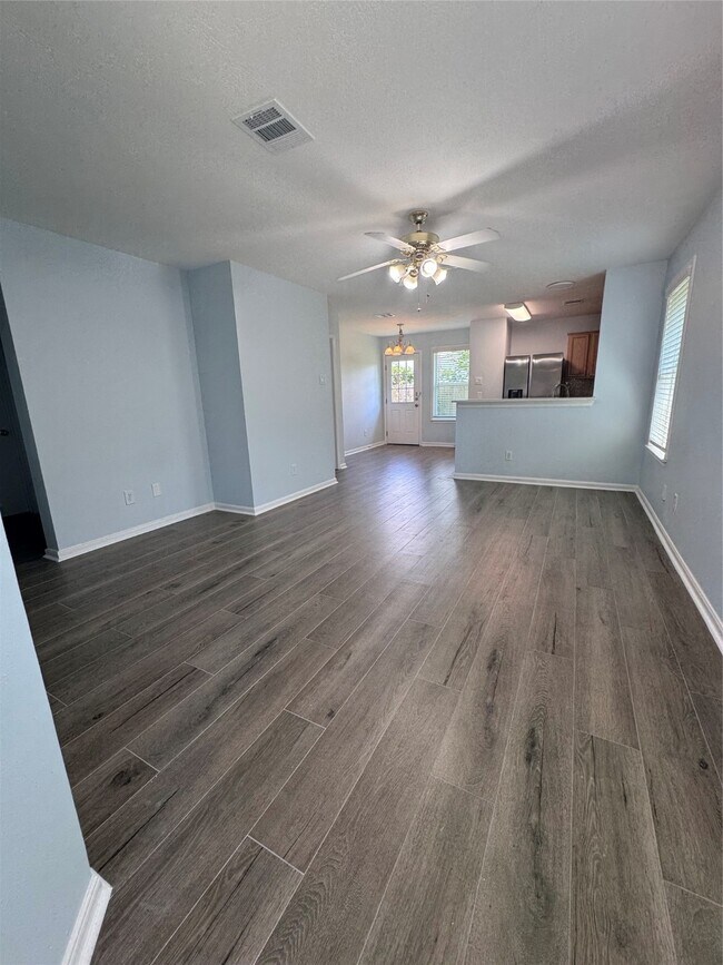 Foto del edificio - 18923 Larkspur Hills Dr