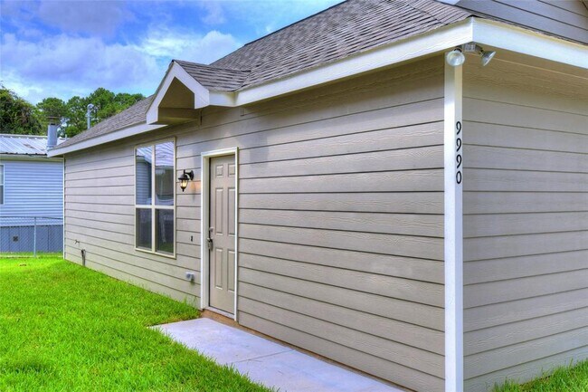 Foto del edificio - 9582 Darkwood St