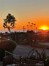 Building Photo - 504 Avocado Ave