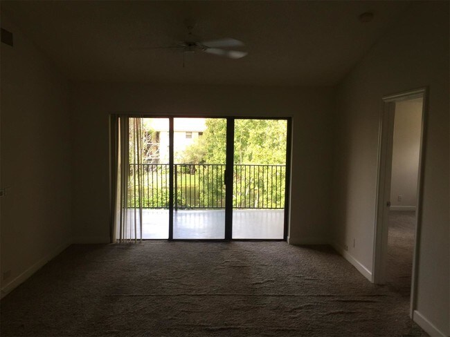 Foto del edificio - 10101 W Sunrise Blvd